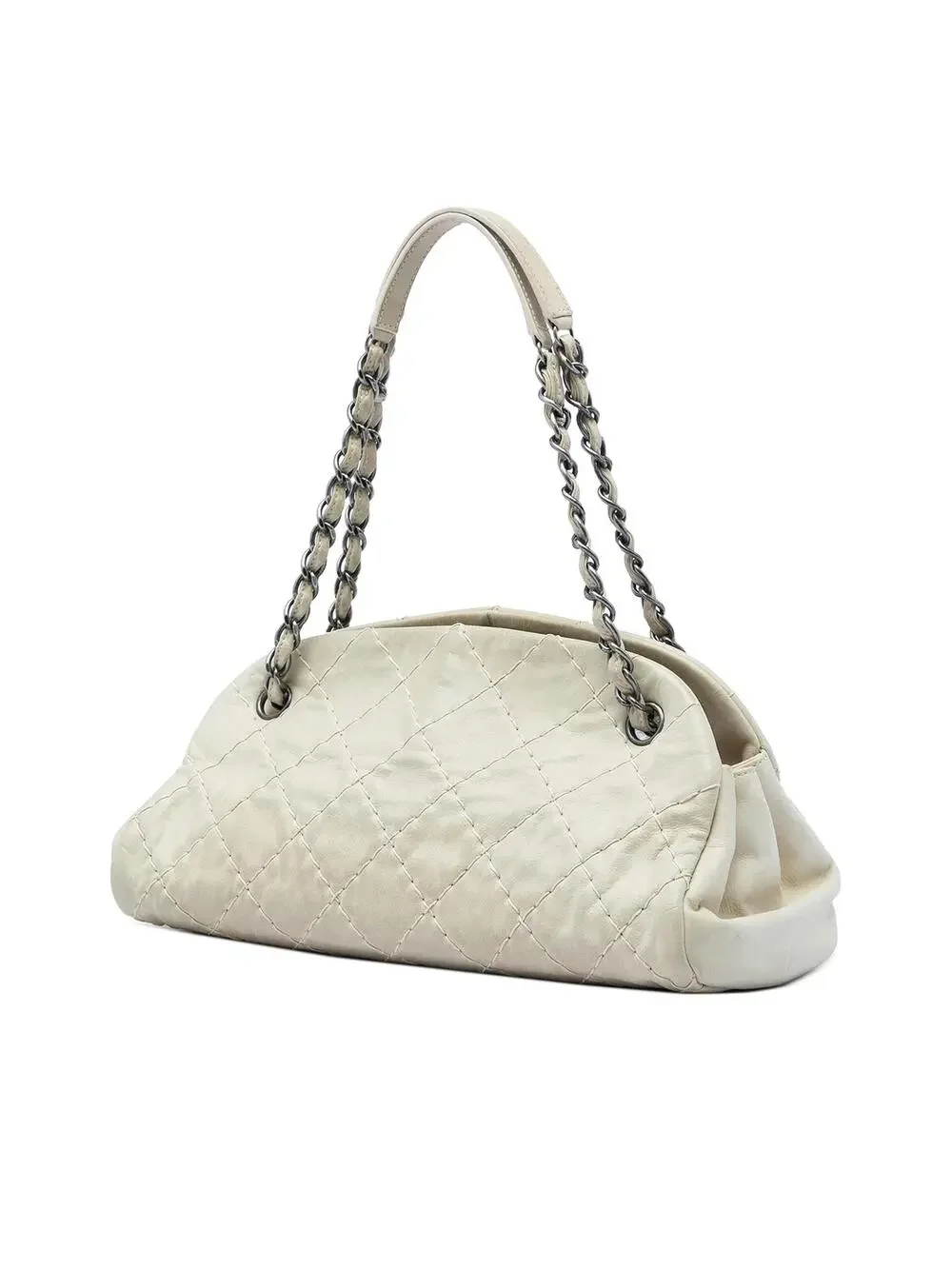 Chanel Medium Stitched Aged Calfskin #335112C14B